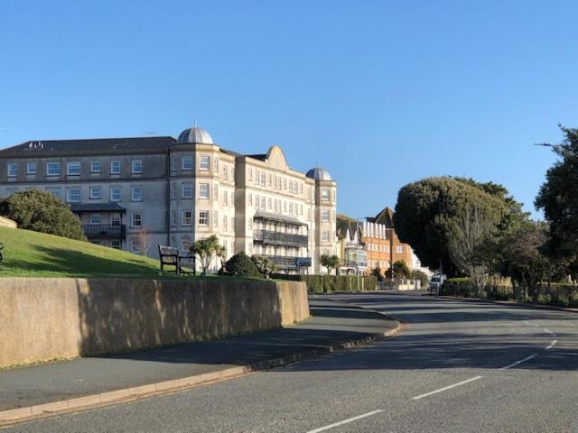 Вилла Caledonia Summertime Jaywick Sands Экстерьер фото